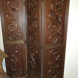 Beautiful Solid Wood Room Divider Part Of An Estate Sale 