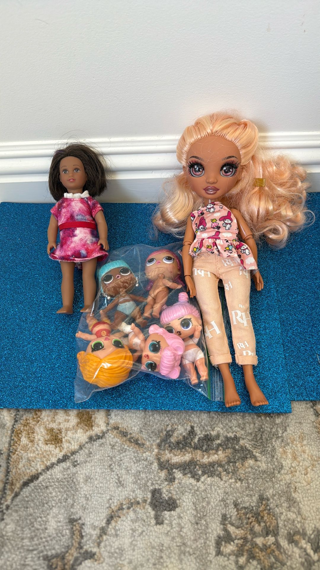 Doll Lot  lol , American Girl 