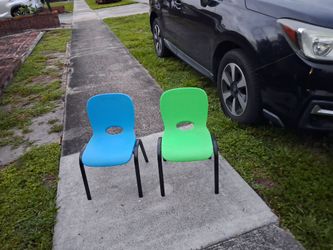 Sillas  para ninos 15 casa una