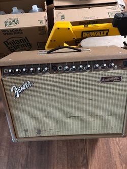 Fender Junior designed for acoustic instruments in