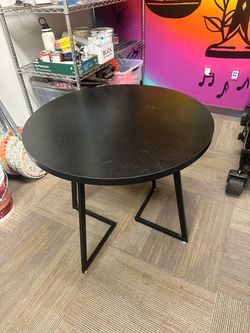 Round Black Dining Table