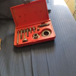 Pully Puller And Installer