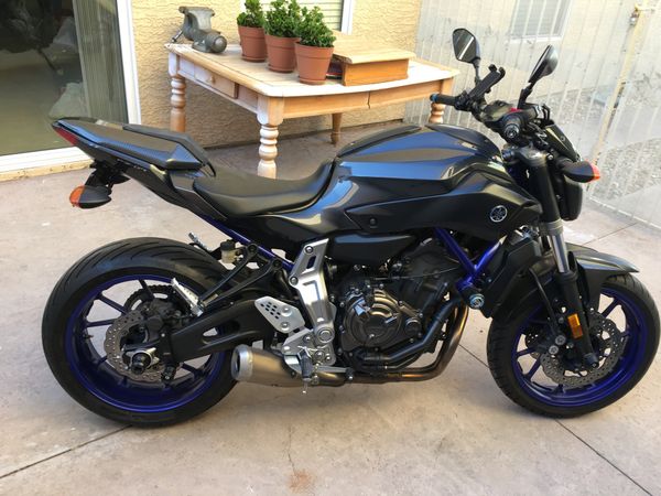 Motorcycle yamaha fz-07 2015