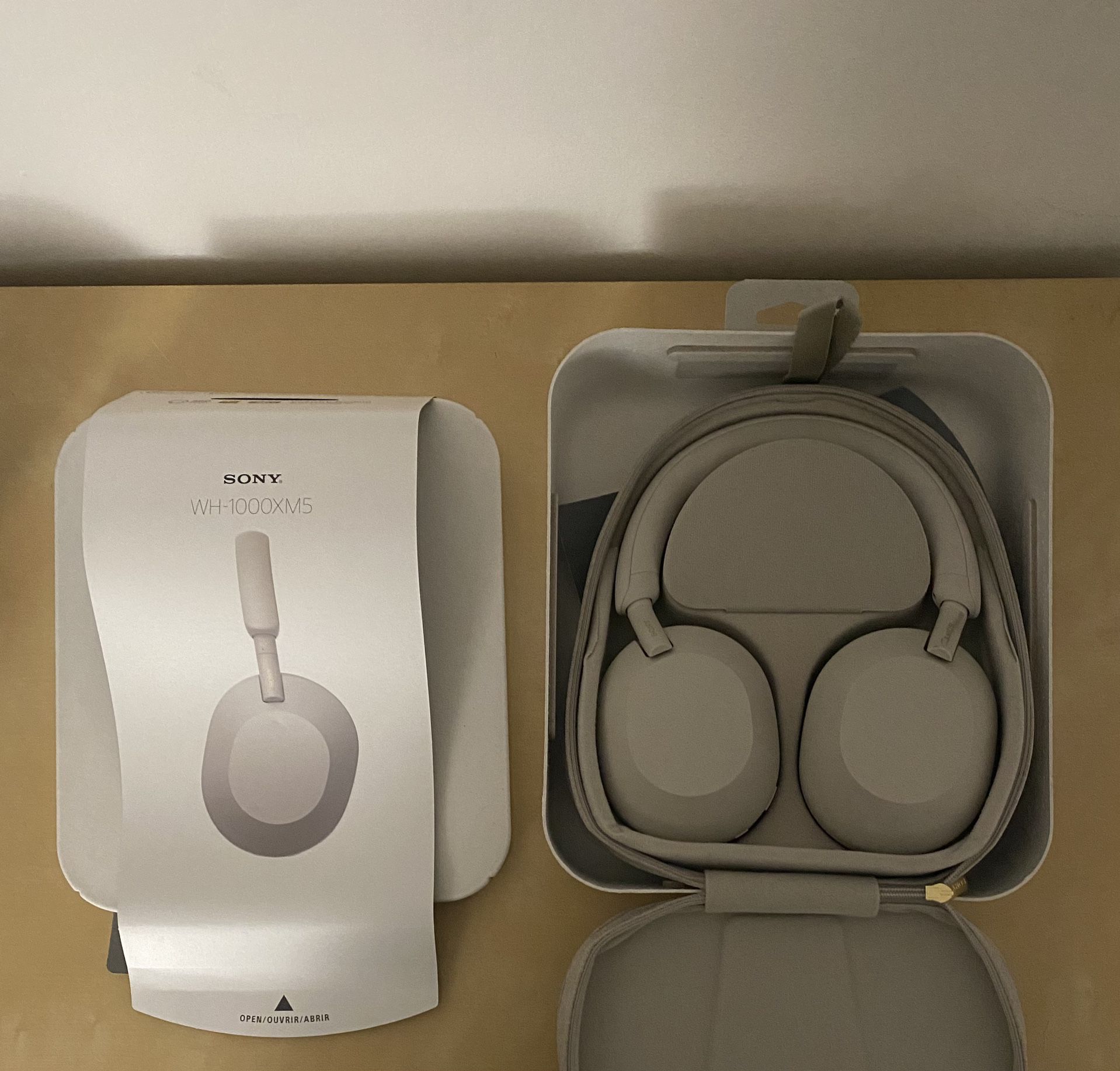 Sony XM5 Wireless Noise Canceling Headphones