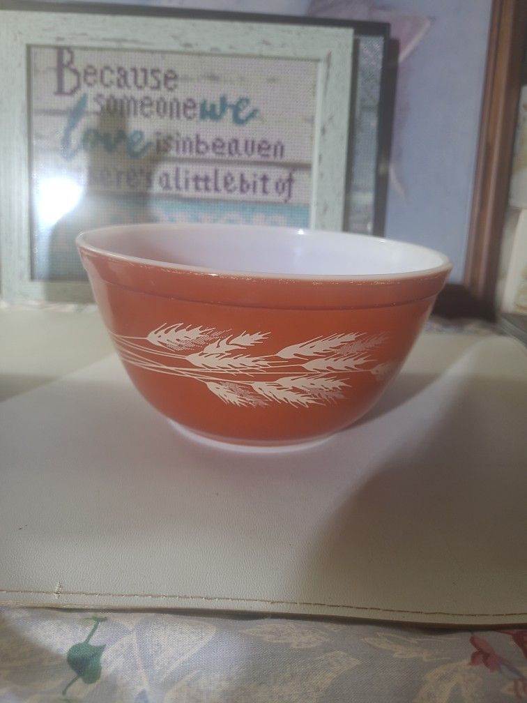 Pyrex 402 Autumn Harvest Vintage