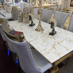 🪑🍽️🍴DINING TABLE - 4 or 6 chairs 🪑 