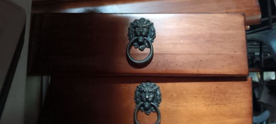 Solid wood chest, needs repair