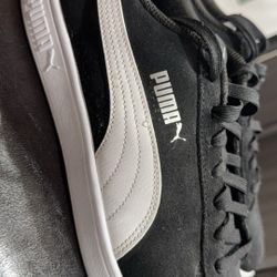 Pumas Shoes