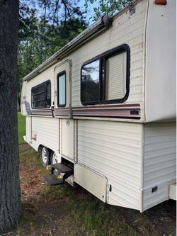 Hi lo camper