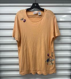 Blair Embroidered Floral Scallop Hem Tee