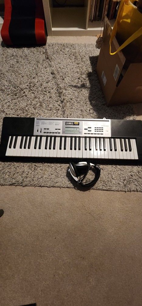 Casio Lk175 With Stand