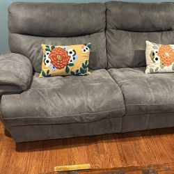 Couch (5 Piece Recliner)