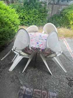 Outdoor furniture FREE