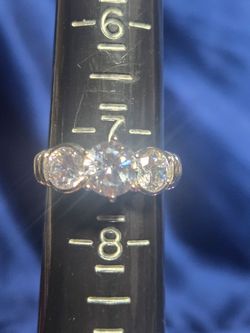 Three-Stone Clear Crystal Cubic zirconia Ring
