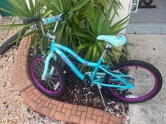Girls bike