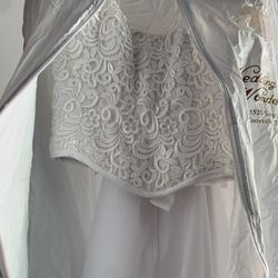 Wedding Dress And Veil 