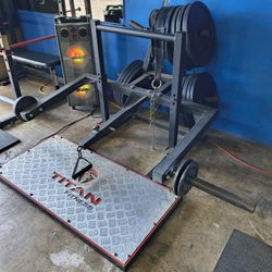 Used Belt Squat Machine. Great Condition! 