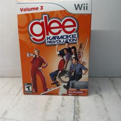 Wii Glee Karaoke Revolution With Microphone Included (new In Box)