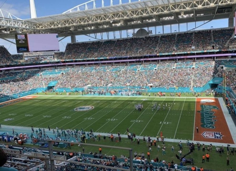 Miami Dolphins VS Baltimore Ravens Tickets (2)