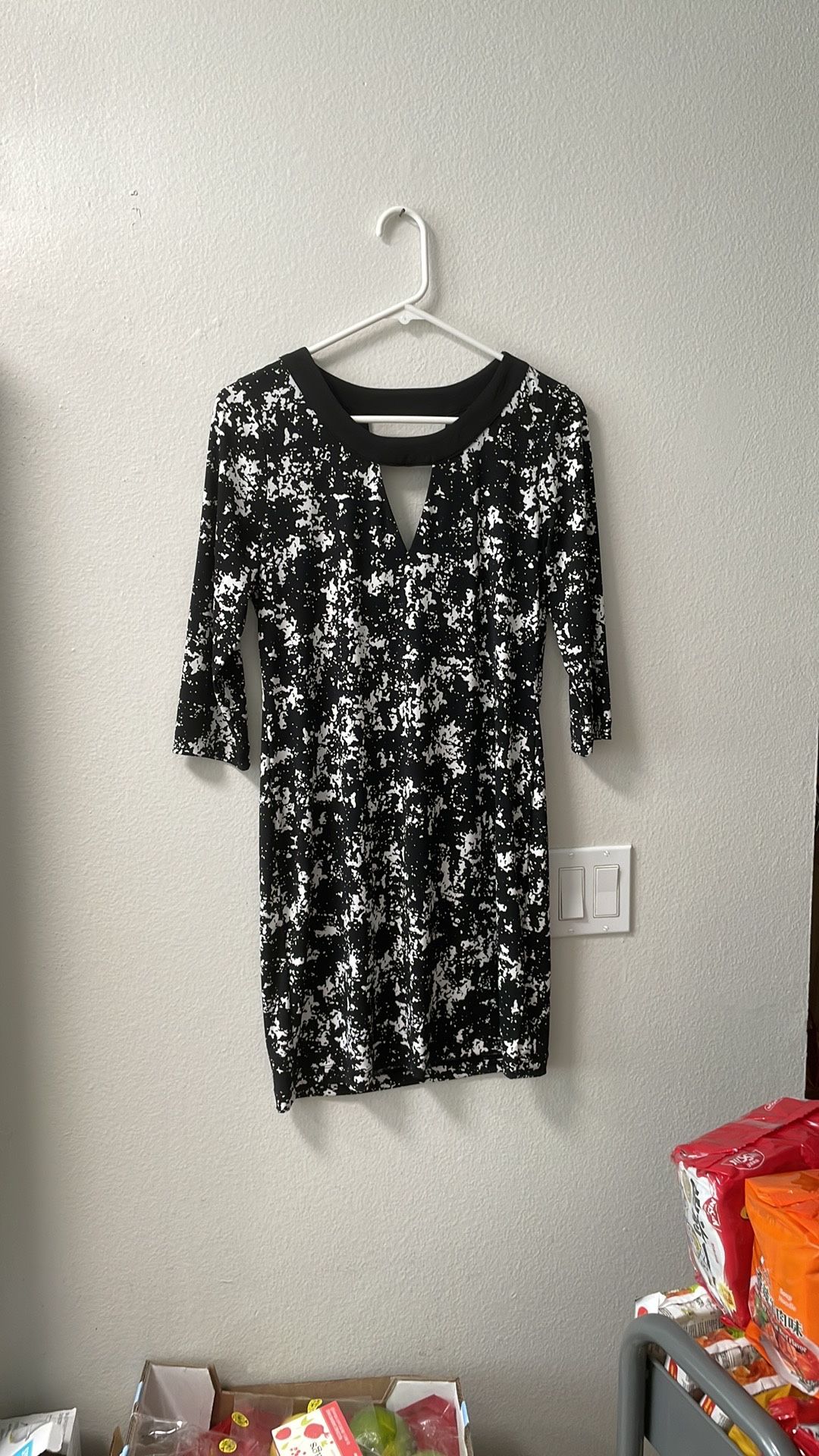 Banana Republic women black dress. XS