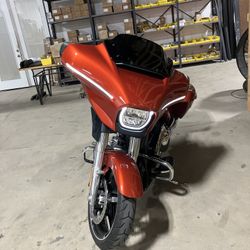 2024 Harley Street Glide