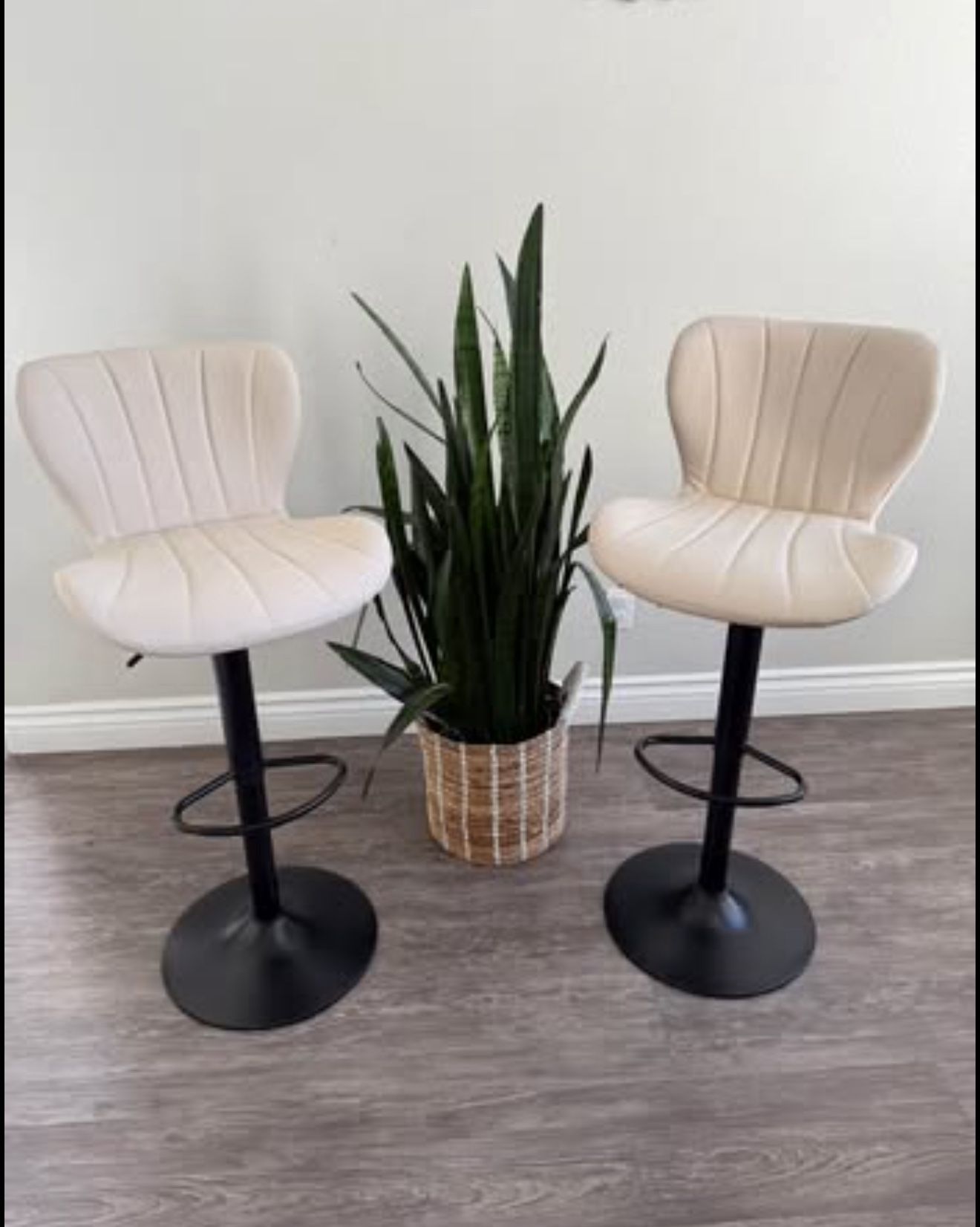 Bar Stools Set of 2 Modern Swivel Barstools with Back, Adjustable PU Leather Counter Height Bar Chai