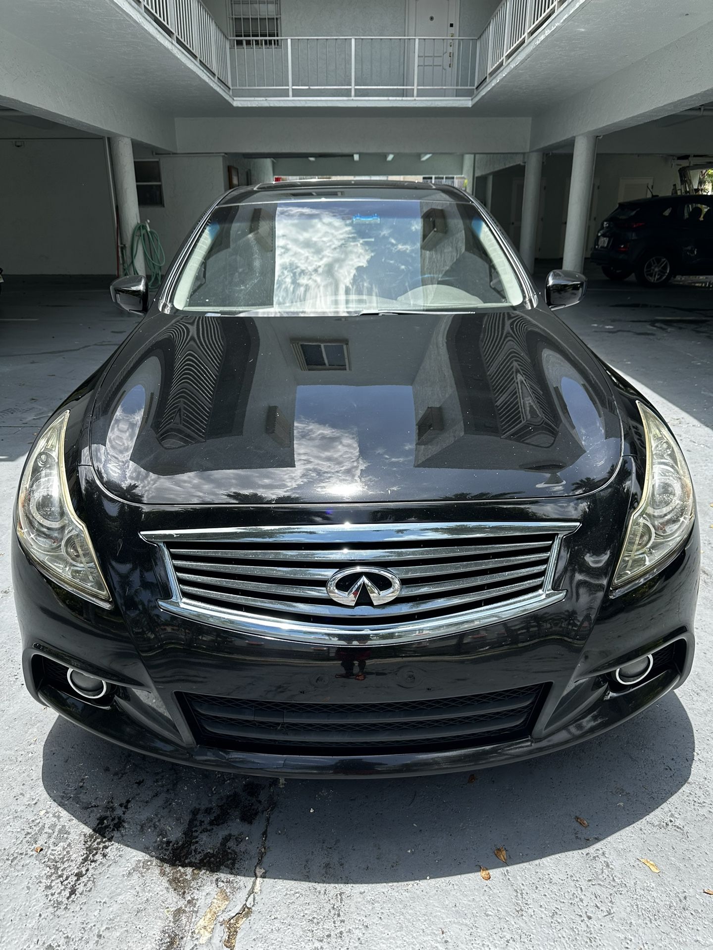 2012 Infiniti G37x