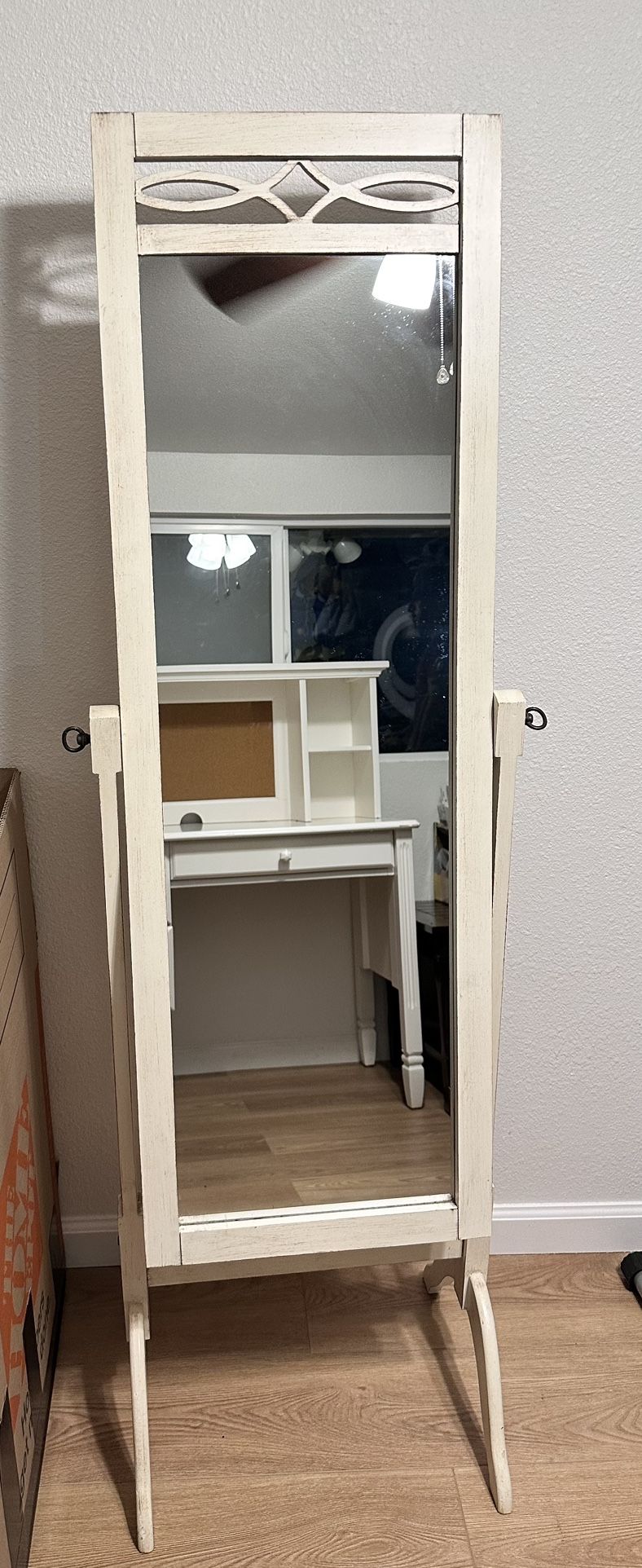 bedroom mirror !!