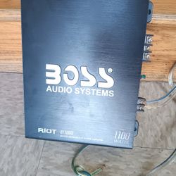 AMP BOSS 1100W 