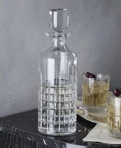 Reed & Barton Deklan Decanter With Stopper