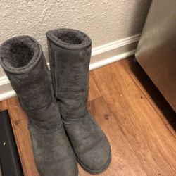 Boost Ugg Women’s Size 7 ( Tall Ones Real ) 
