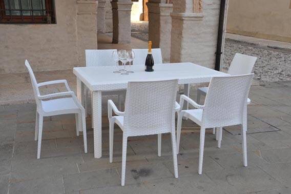 Outdoor-Italian- Table and chairs