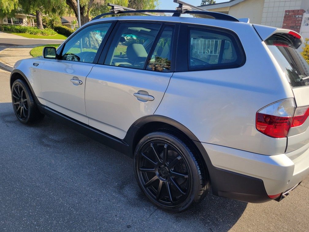BMW X3, Clean Title, Smogged, Low Miles, 20"rims, Super Clean Inside And Out