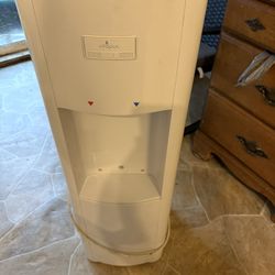 Water Dispenser