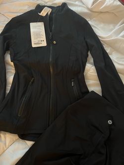 Lululemon Black Zip-Up Athletic Jacket Size 2