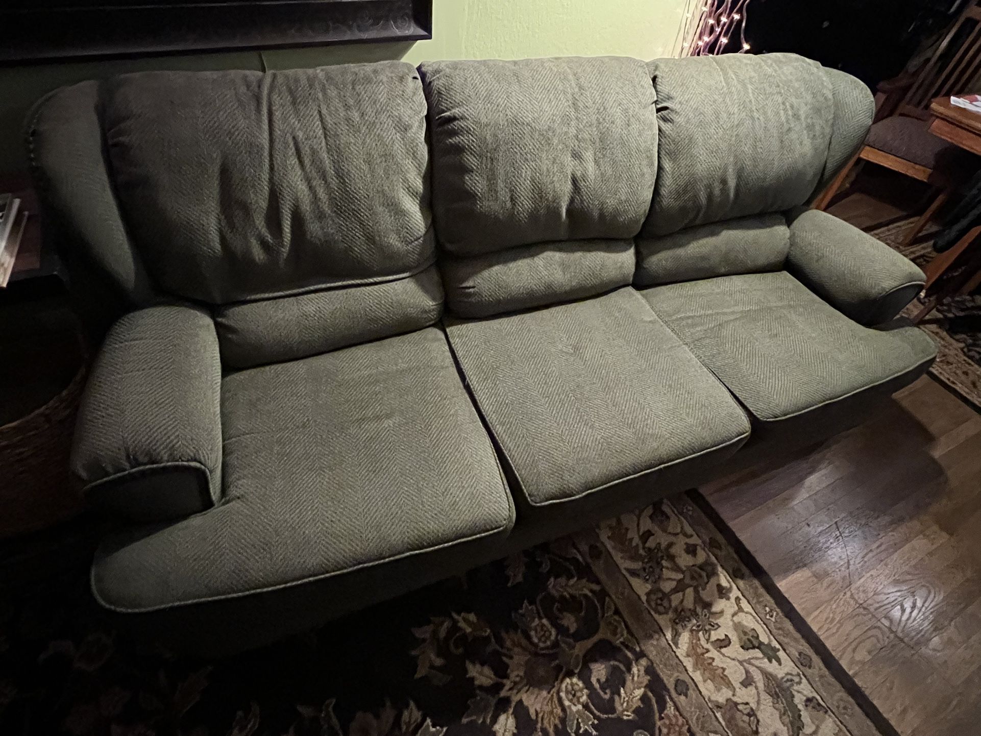 Green Broyhill Couch