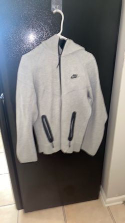 Nike tech size medium looking for trade for large
