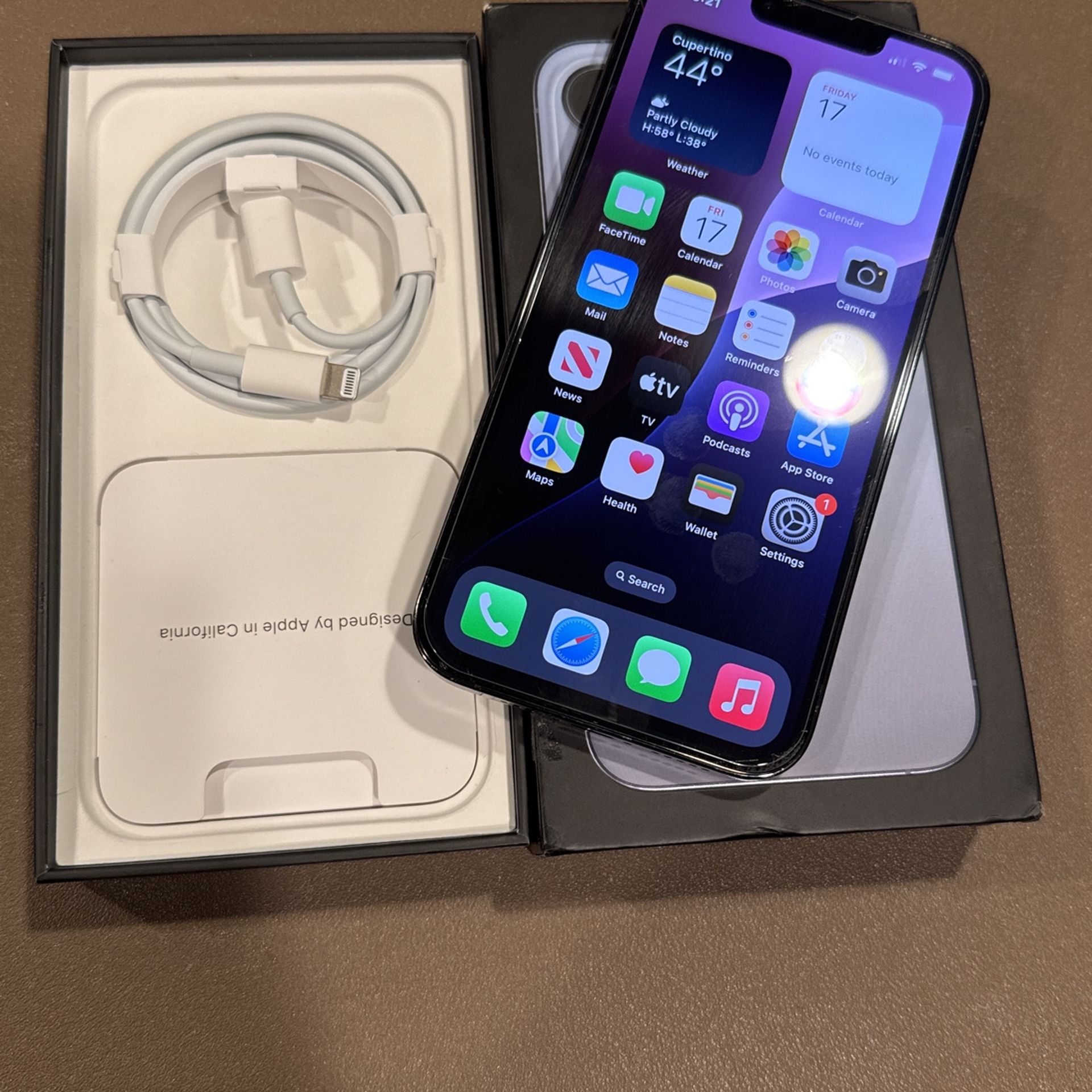 iPhone 13 Pro 256gb Fully Unlocked 94% Battery Health New Screen Protector (plz Read Descriptions)