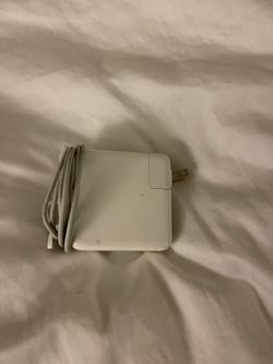 Mac Book pro Charger With L Tip
