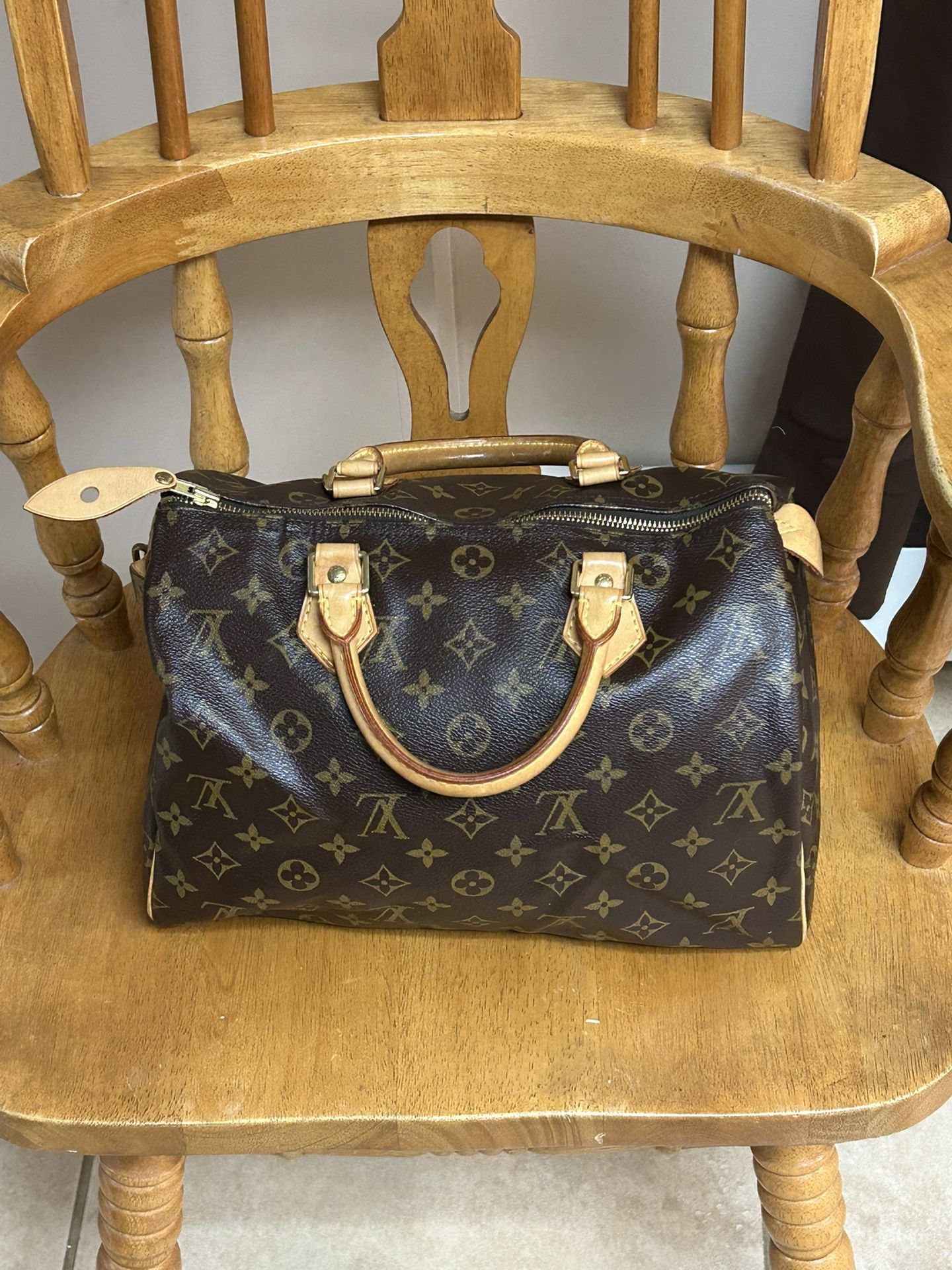Louis Buitton Speedy 30 Handbag