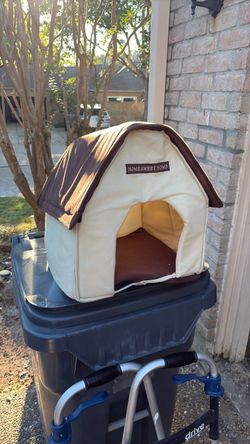 Foldable pet house