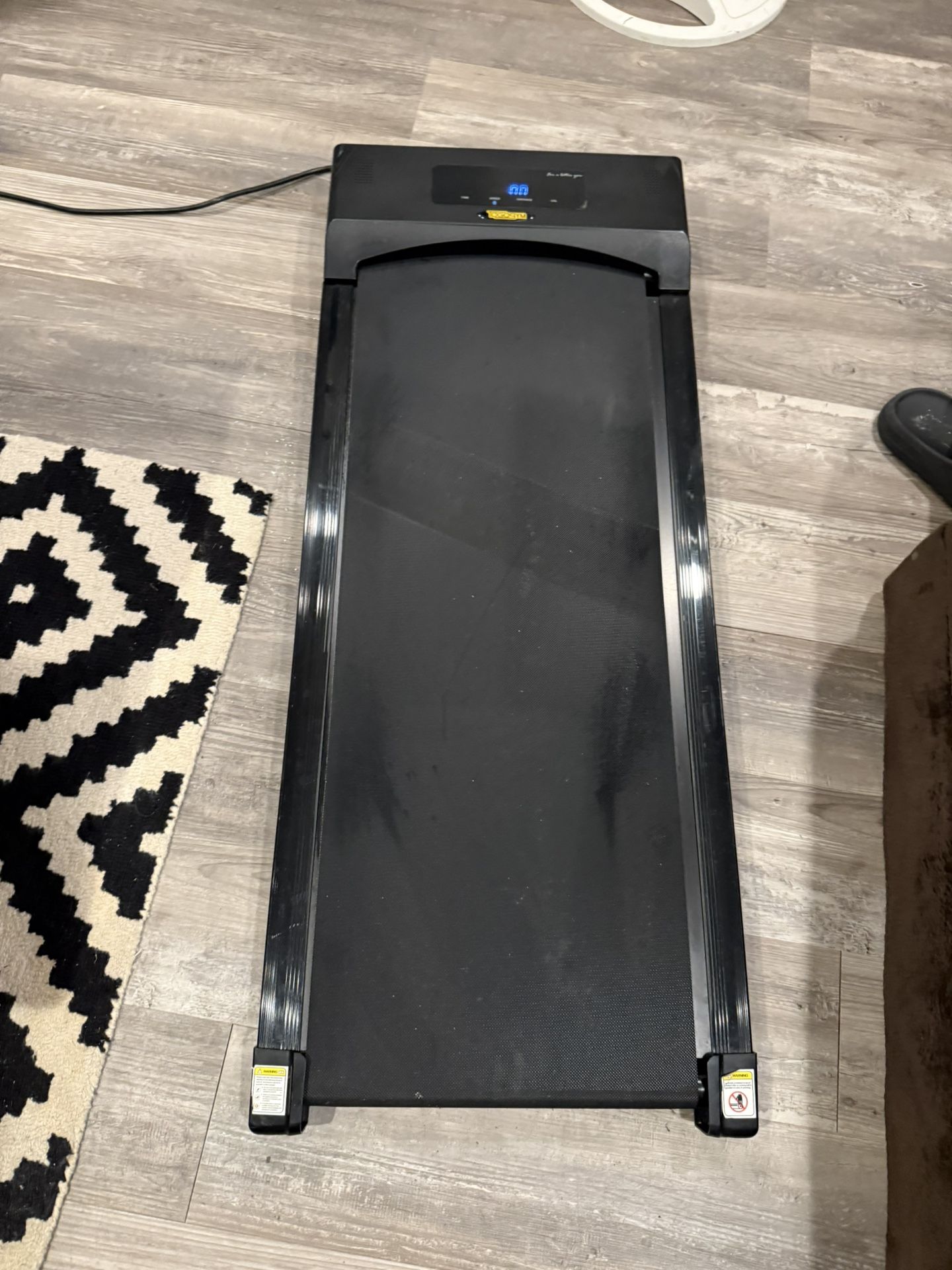 Walking pad/ Treadmill