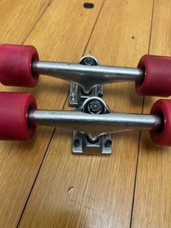 Thunder trucks (for skateboard)