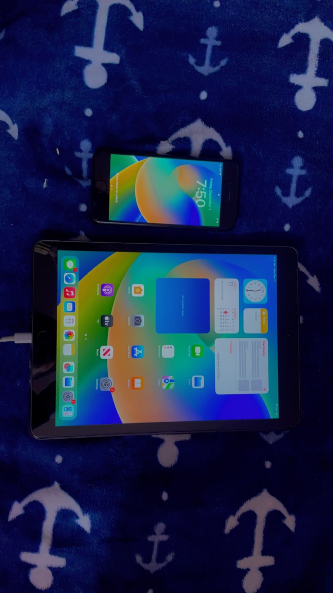 IPad 8 gen & iPhone SE 