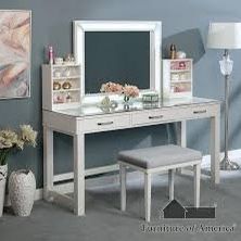 Glam Make Up Vanity