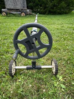 Pool cover roller