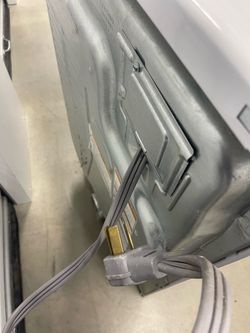 Maytag dryer fully  functional 3 prong outlet..
