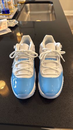 Jordan 11 low Carolina