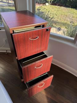 File Cabinet 3 Drawers