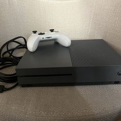 Xbox One S with controller